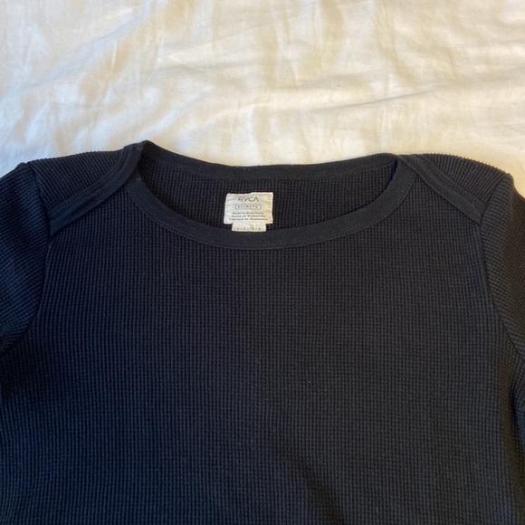 RVCA • Crew/Boatneck Cropped Waffle Top - Picture 3 of 6